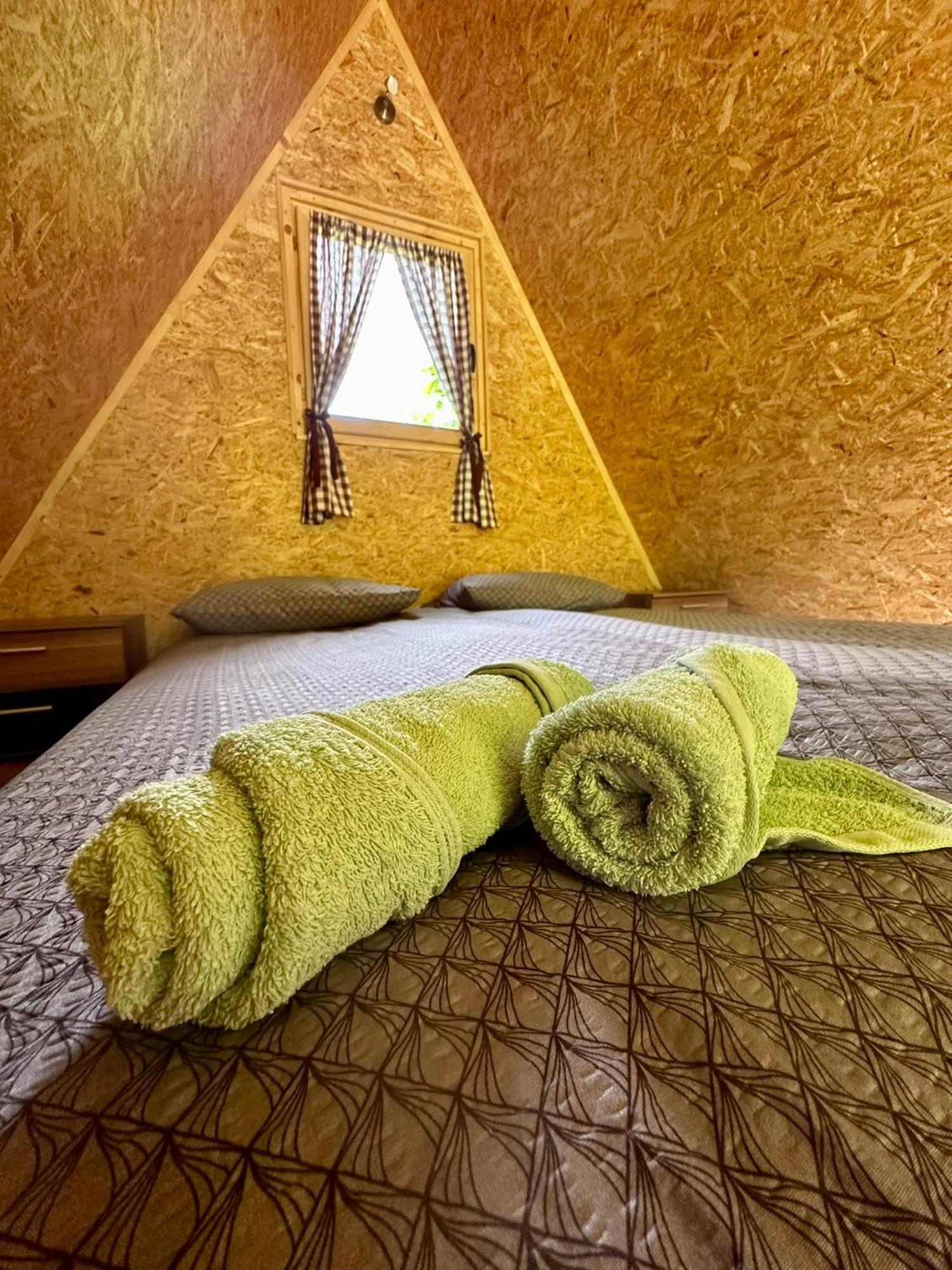 Glamping Krn Hotel Kobarid Eksteriør billede